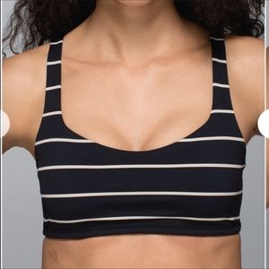 Lululemon sports bras size 6